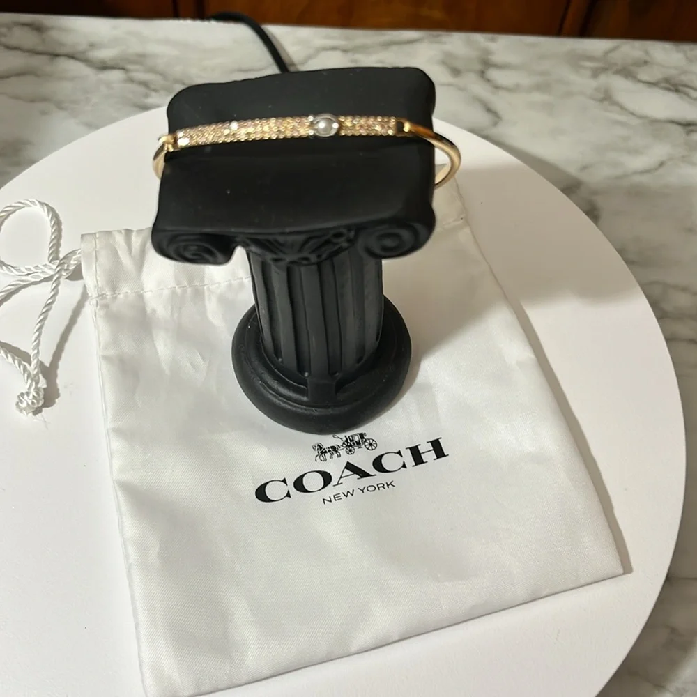 COACH LOGO GOLD TONE C HINGED BANGLE BRACELET With CRYSTALS NWOT - Picture 5 of 5